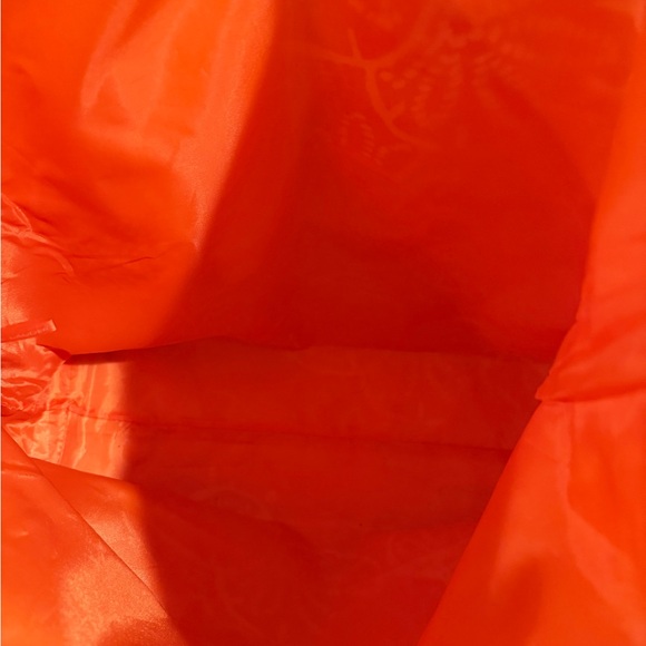 Lilly Pulitzer for Estée Lauder Pink Sand Dollar Print Tote Bag - Picture 7 of 8